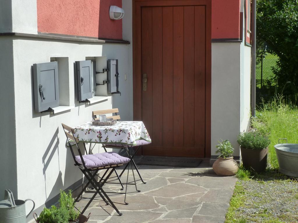 Villa Schnuck - Das Rote Ferienhaus باد جاستاين الغرفة الصورة