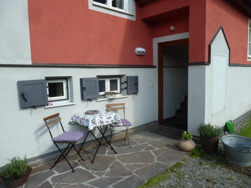 Villa Schnuck - Das Rote Ferienhaus باد جاستاين الغرفة الصورة