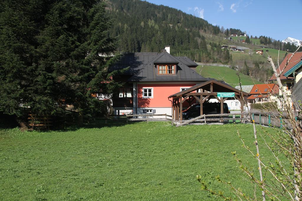 Villa Schnuck - Das Rote Ferienhaus باد جاستاين المظهر الخارجي الصورة
