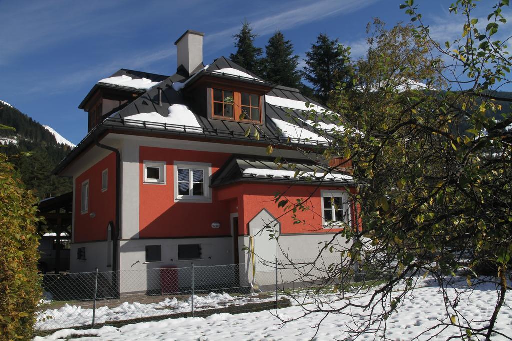 Villa Schnuck - Das Rote Ferienhaus باد جاستاين المظهر الخارجي الصورة